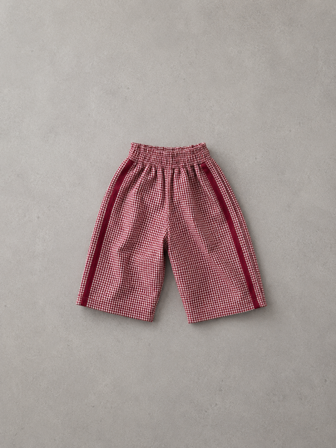 Check pants red