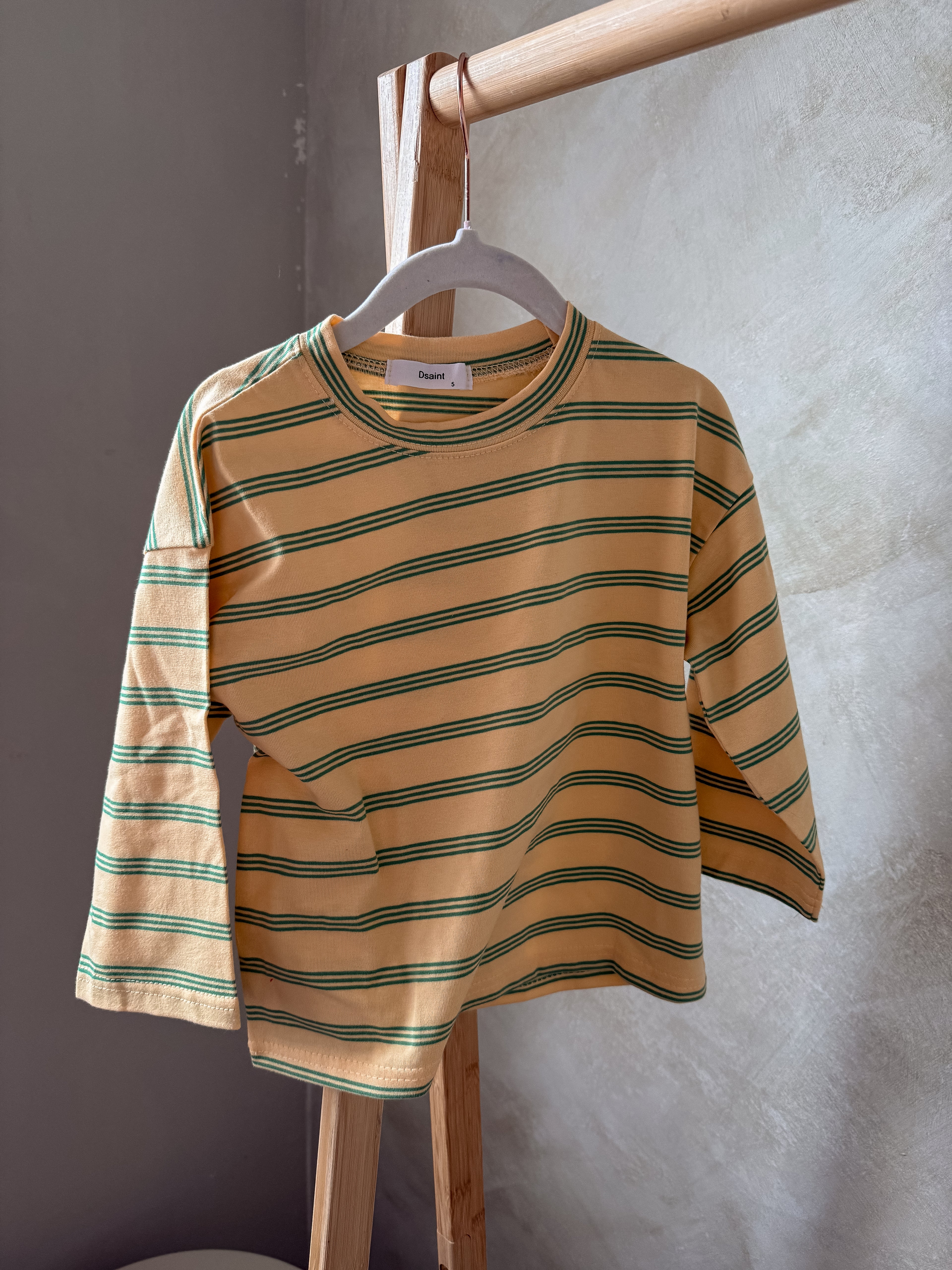 Gele streep longsleeve 104/110