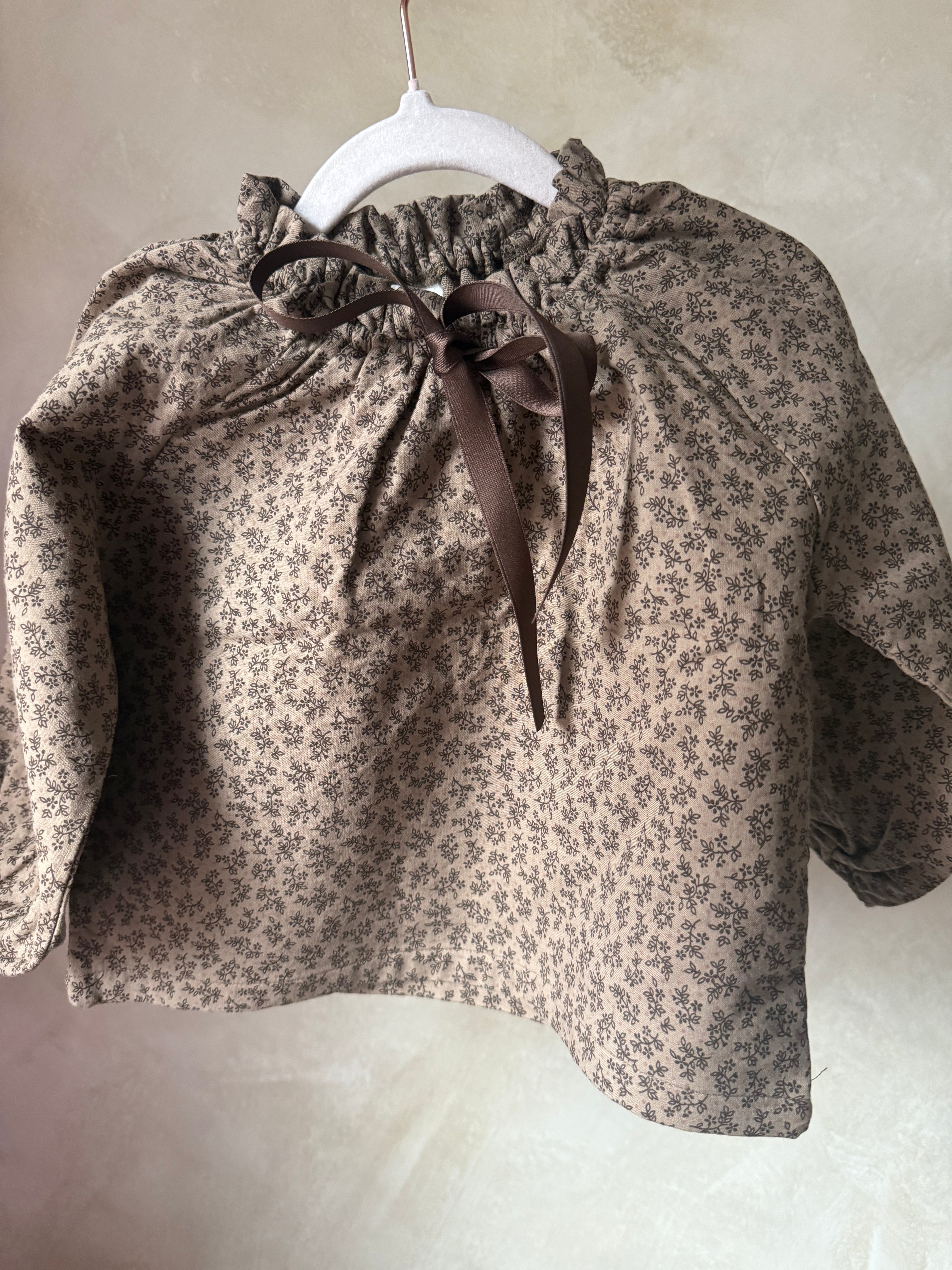 Dunkelbraune Bluse