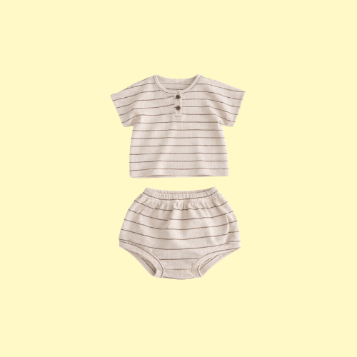 Gestreiftes Set