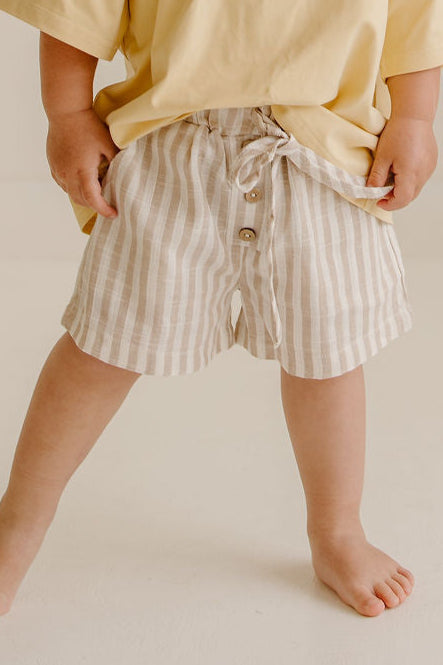 Streep shorts beige